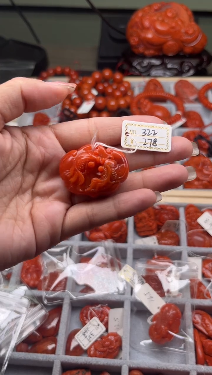 【闪购商品】南红玛瑙珠宝奇石未镶嵌322