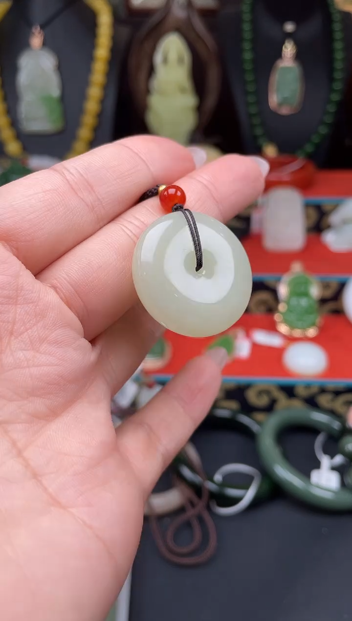 和田玉未镶嵌颈饰吊坠h081