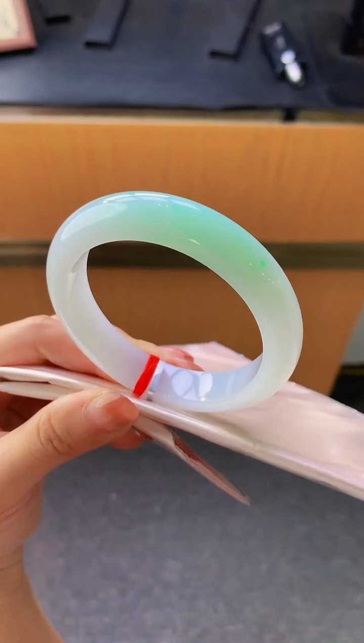 未镶嵌手镯翡翠-C159 圈口56 