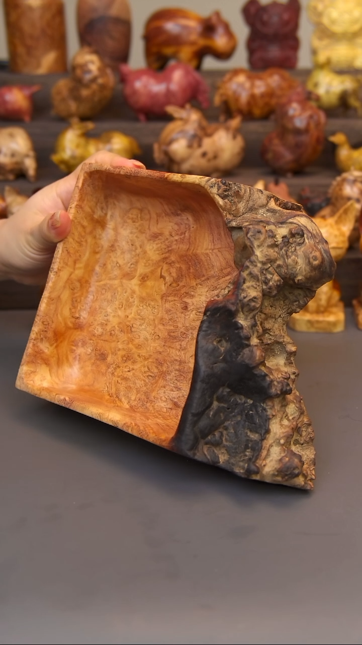 交趾黄檀（大红酸枝）草花梨盒子