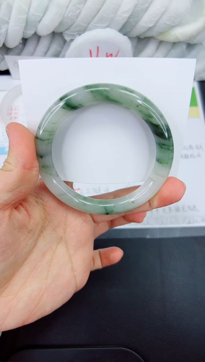 【闪购商品】石英质玉手镯未镶嵌482-62