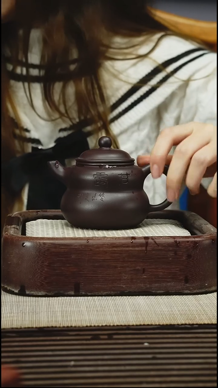 茶壶紫砂220CC  
