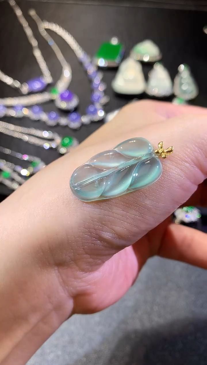 【闪购商品】翡翠吊坠(不含链)18K金镶嵌5-叶子（多样性发货一件