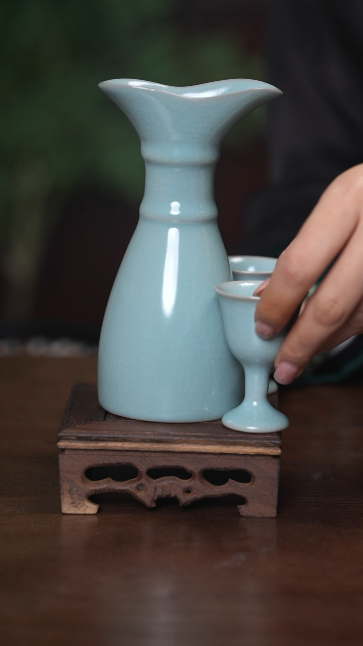 【闪购商品】清凉寺原产地仿古釉手工汝瓷分酒器+两杯