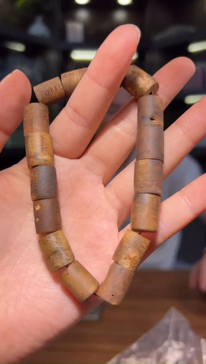 沉香沉香碎屑761号随形桶1.0单圈碎屑香粉多样性发一10