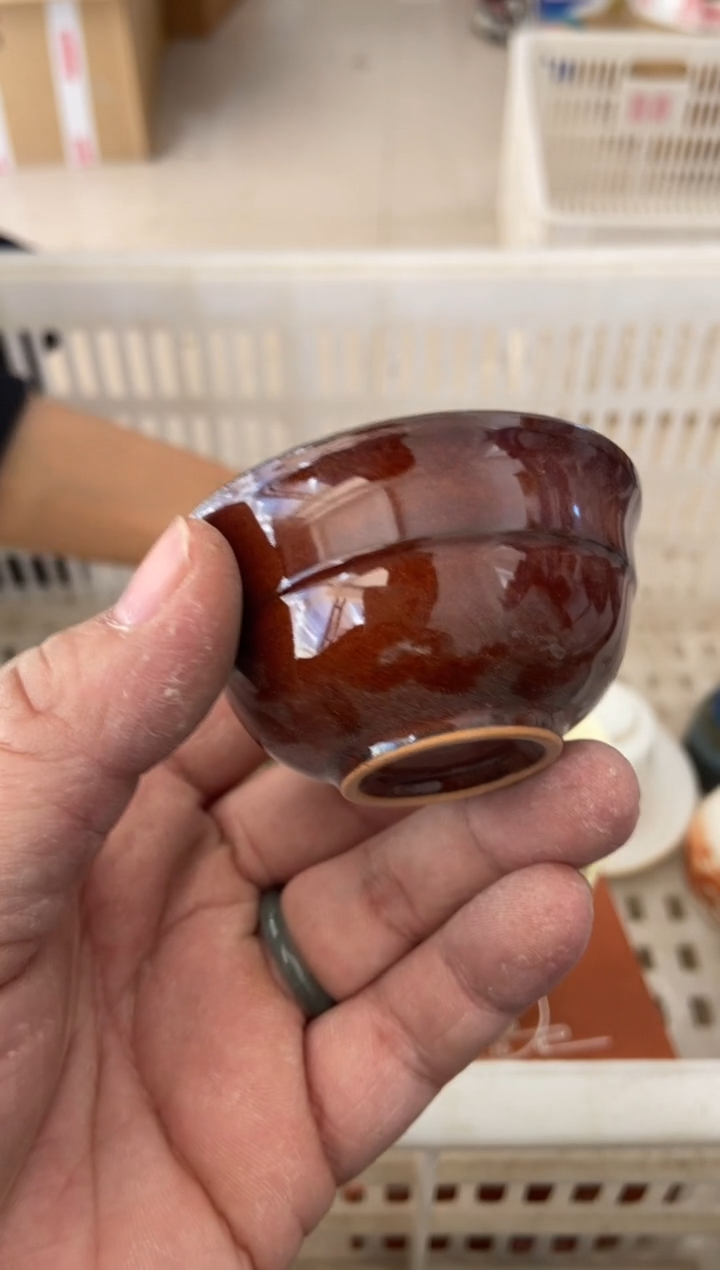 无运费险有瑕疵的摄影的产品有使用过的痕迹有点脏介意勿拍