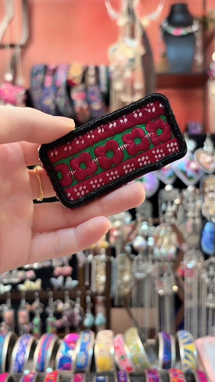 织绣 云织谣民族风精美饰品   323