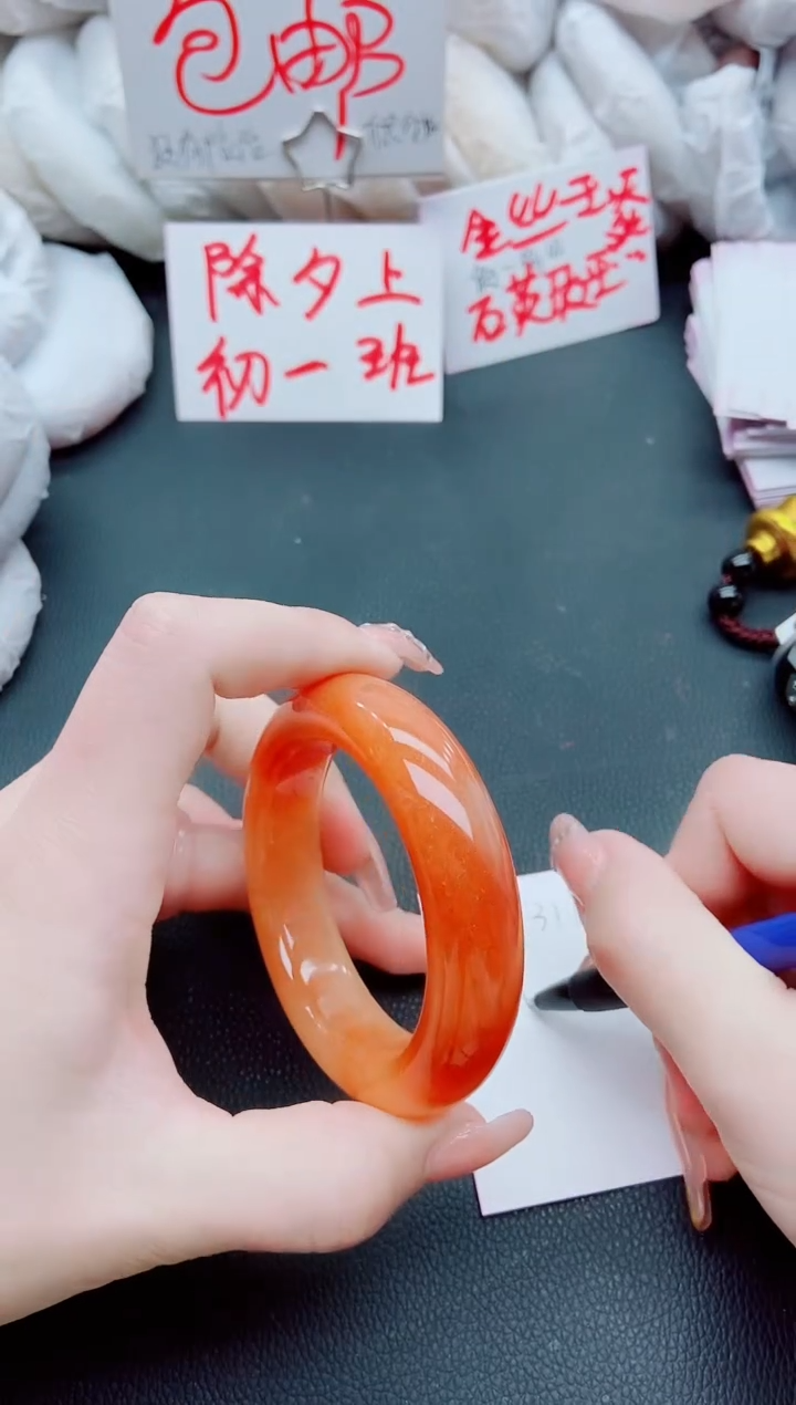 【闪购商品】石英质玉手镯未镶嵌J312-54-55