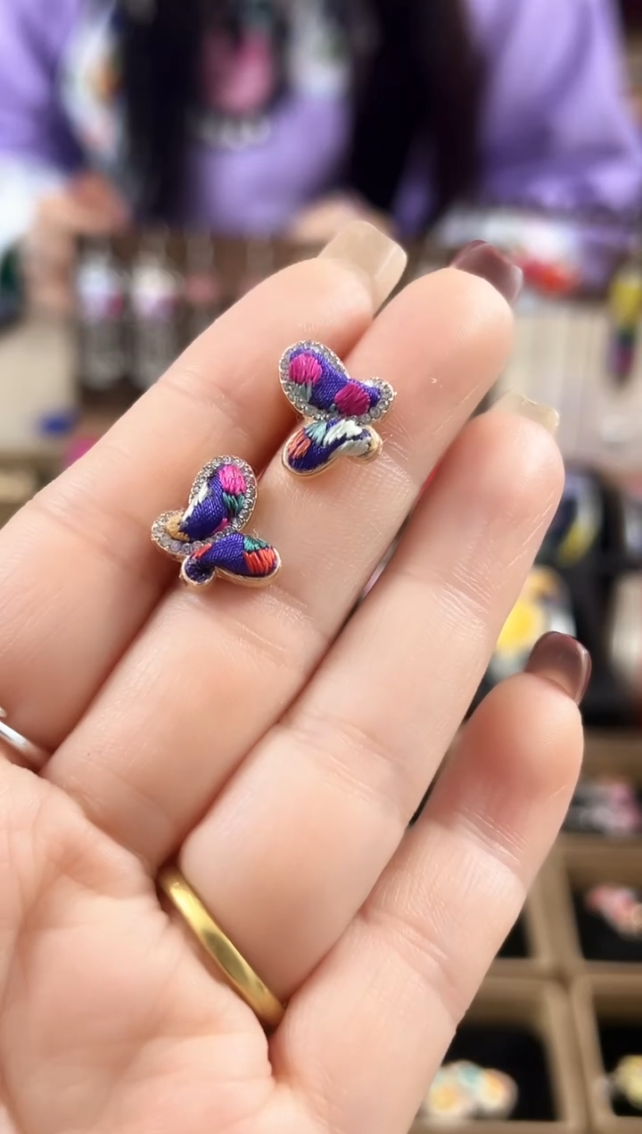 【闪购商品】织绣民族风老绣饰品324