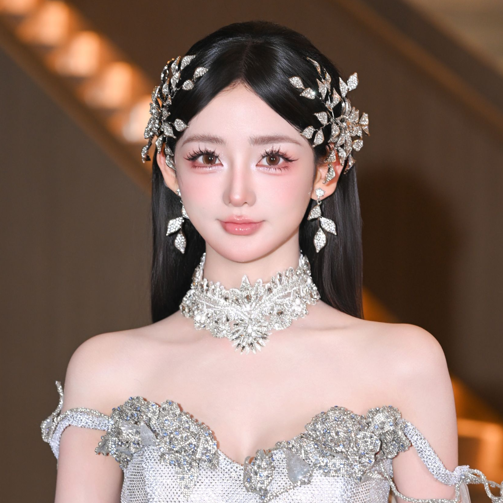 铜合金仿水晶婚庆饰品 01123重工闪钻边夹套装头饰百搭饰品配饰