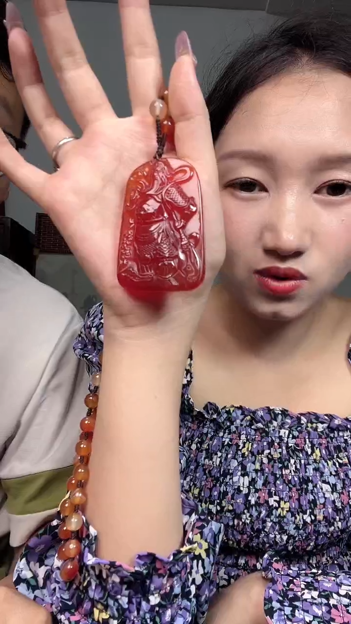 玛瑙/玉髓颈饰未镶嵌2021带珠链满红关公多样性发一个