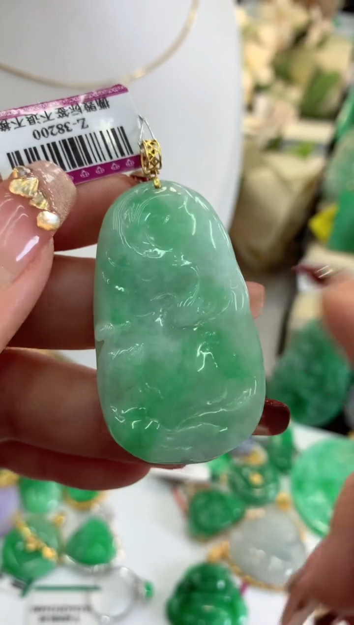 【闪购商品】翡翠吊坠(不含链)18K金镶嵌挂件