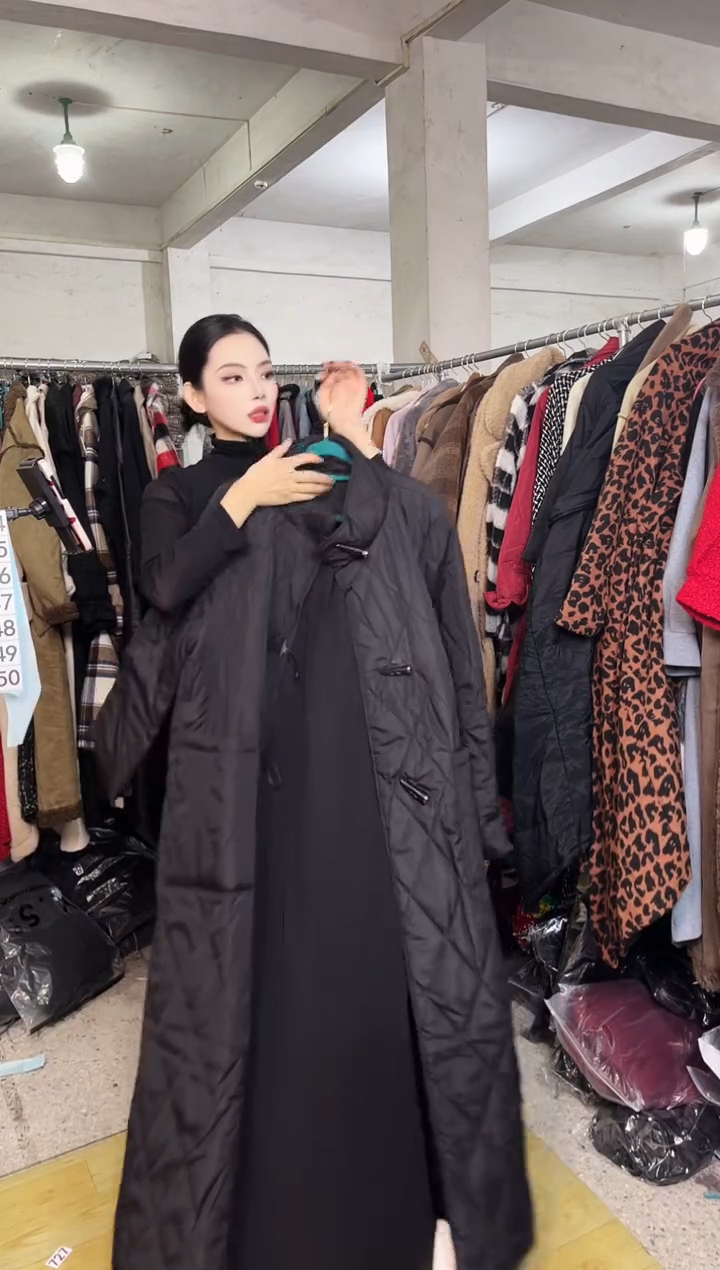 839闪购外套外披马甲打底裤子