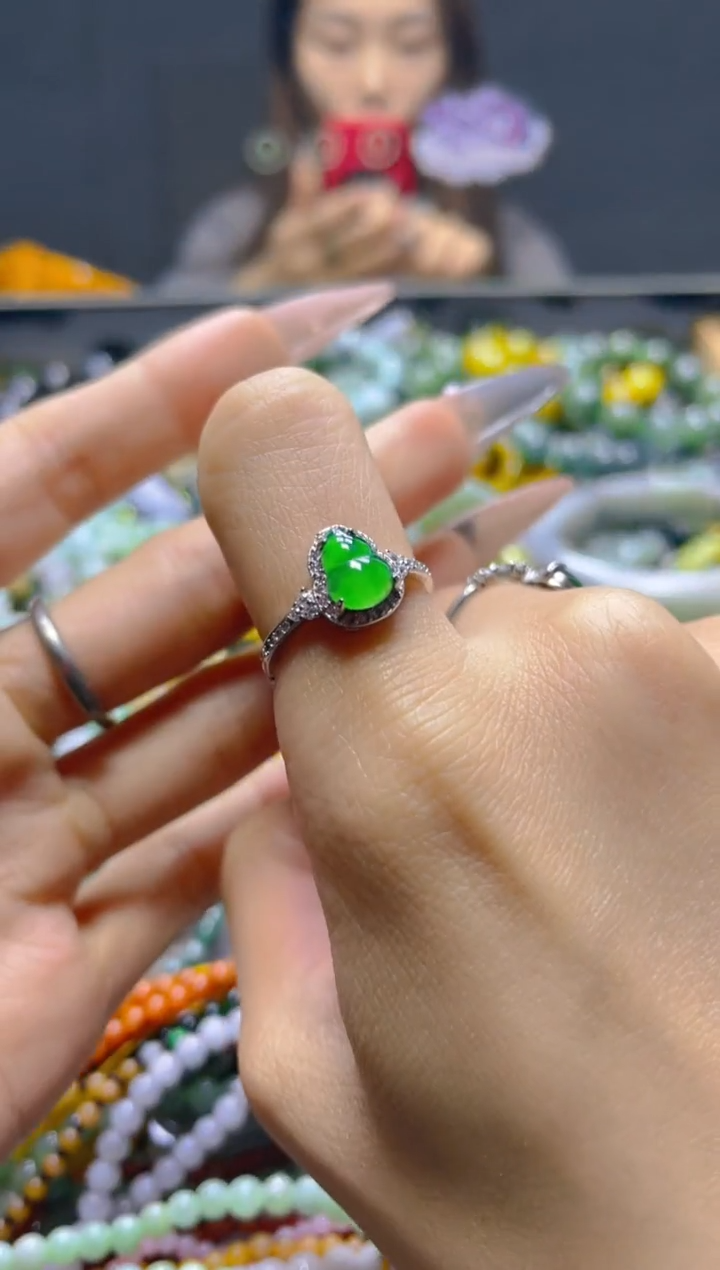 颈饰未镶嵌翡翠/H/翡翠A货，一件也是批发价