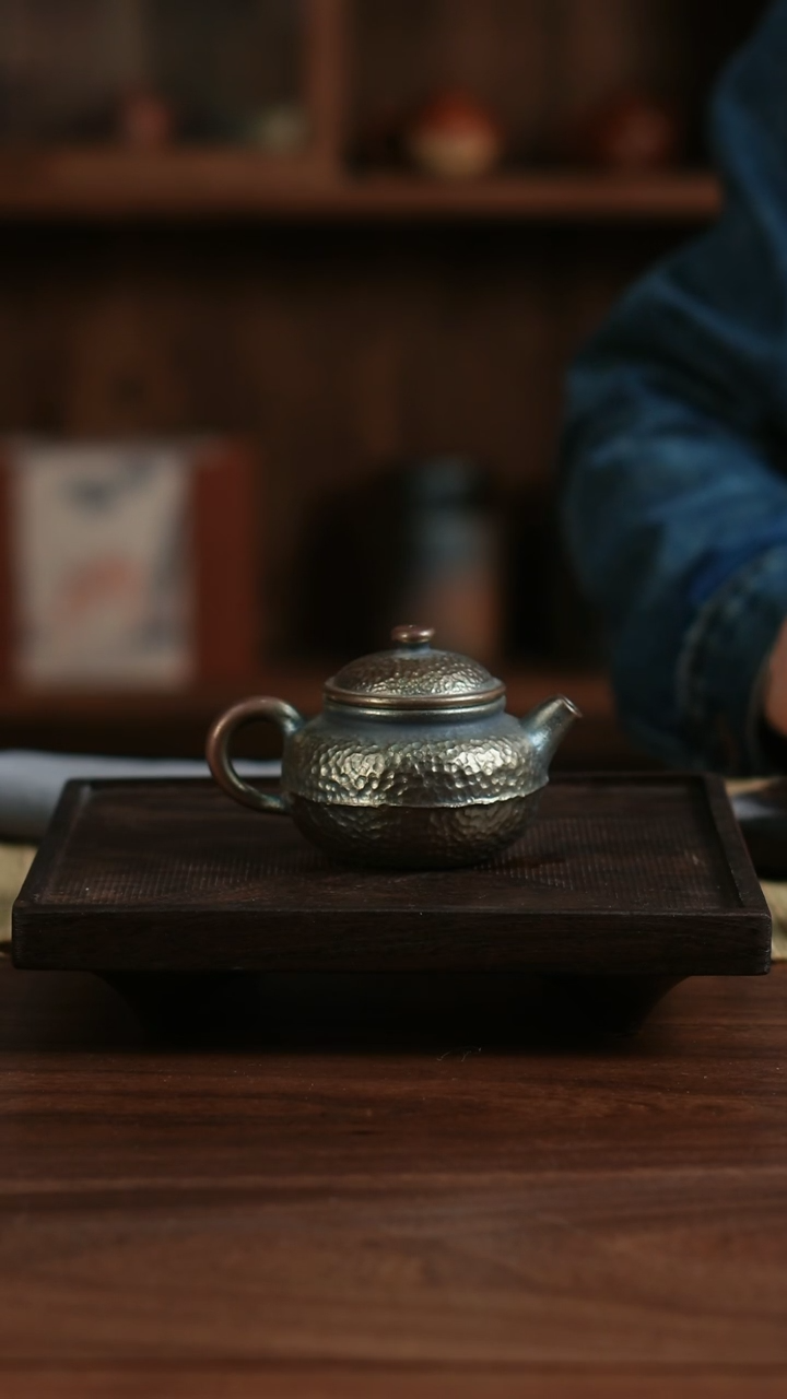 【闪购商品】柴烧专场不二金银彩锤痕柴烧壶