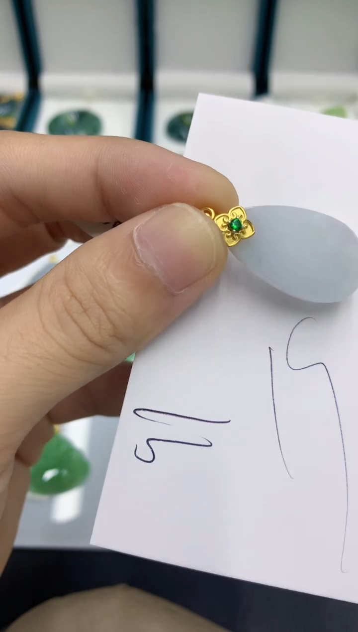 颈饰未镶嵌翡翠翡翠