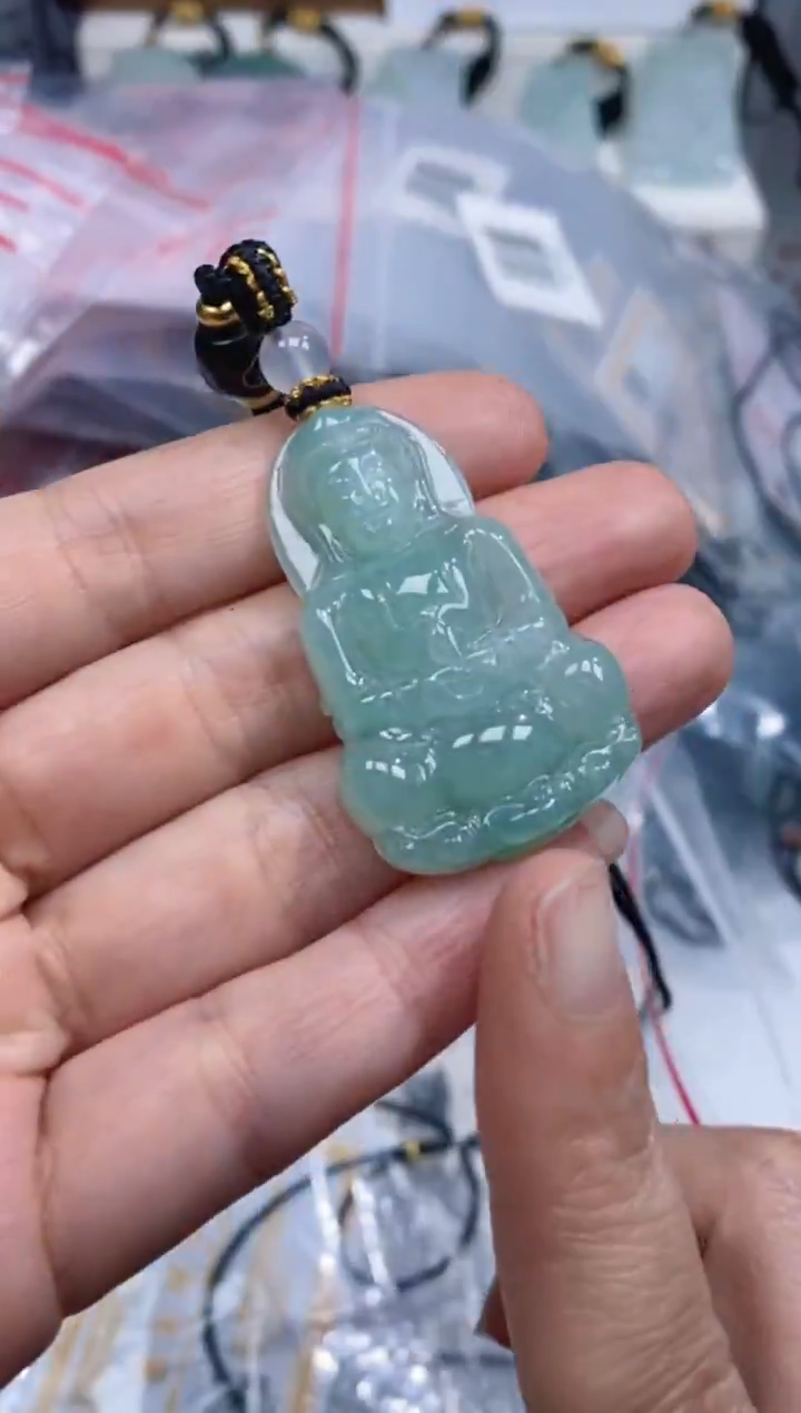 颈饰未镶嵌翡翠吊坠