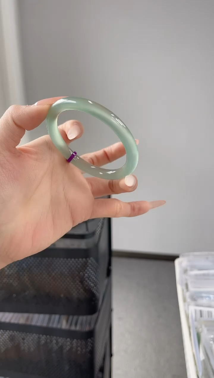 【闪购商品】玛瑙/玉髓手镯未镶嵌55-56圈