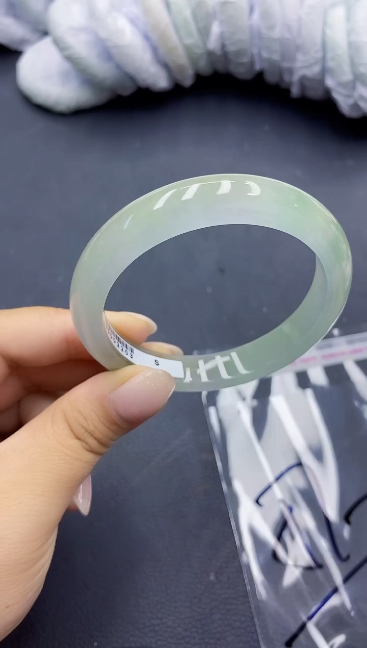 高冰透美人手镯 所见即所得48