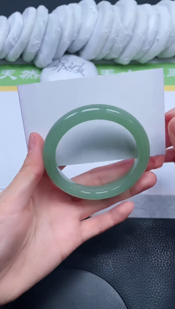 【闪购商品】石英质玉手镯未镶嵌A126-56.4