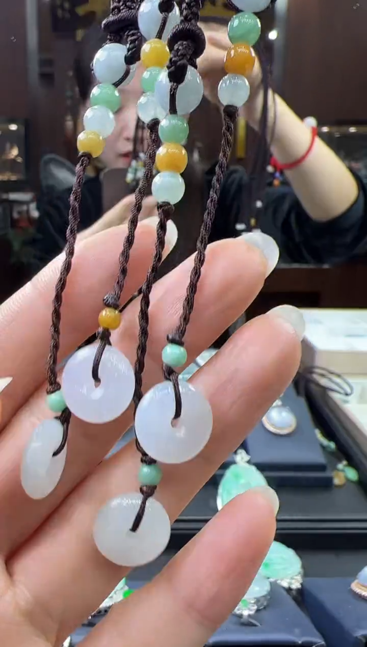 【闪购商品】翡翠挂件未镶嵌美背（多样性发其一）