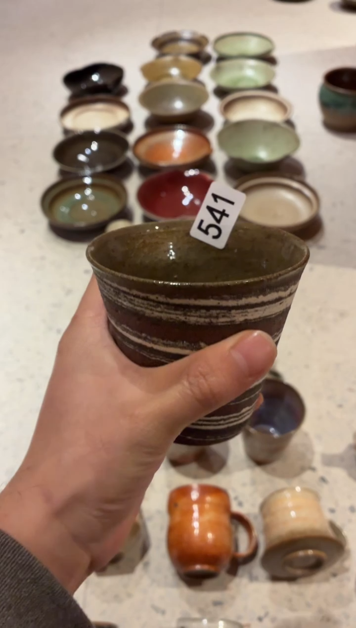 瓷片迁***玲541绞胎泥手握杯1个