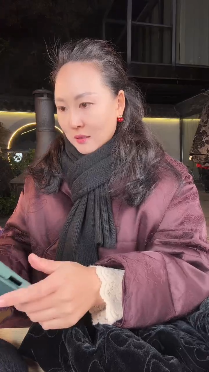 s****y素素棉衣 M码 黑色