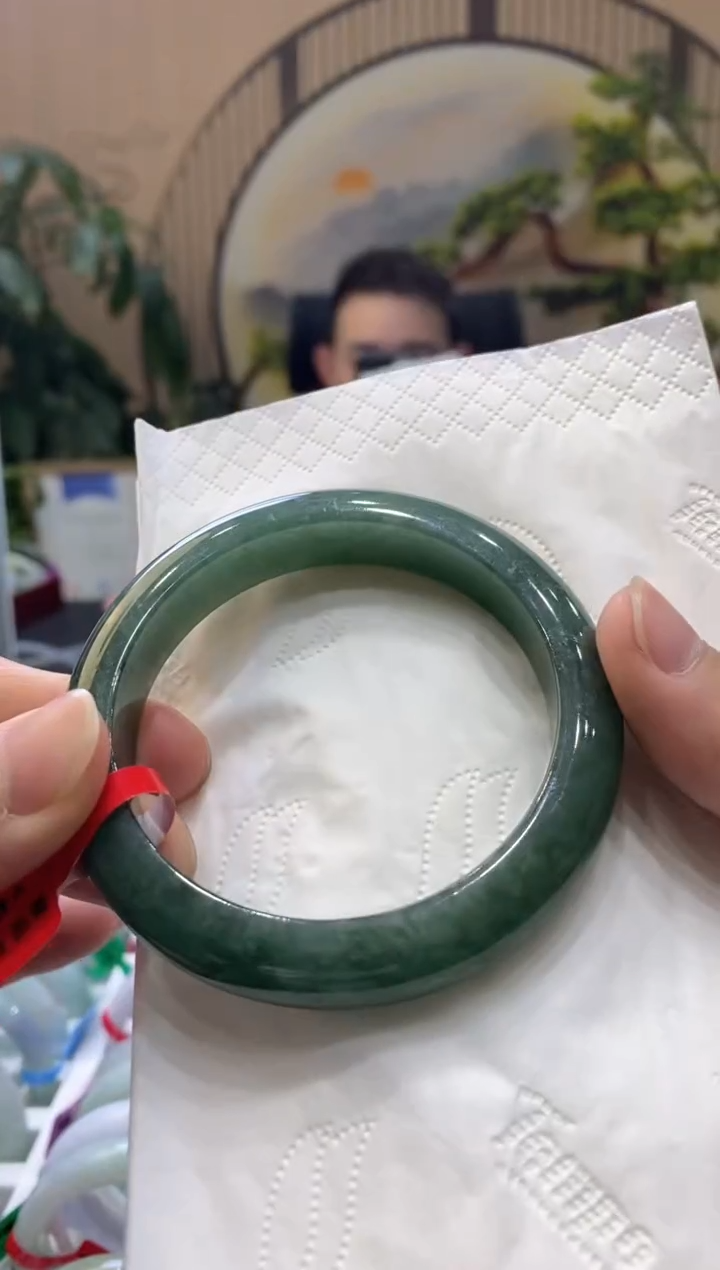 【闪购商品】翡翠手镯未镶嵌00005305