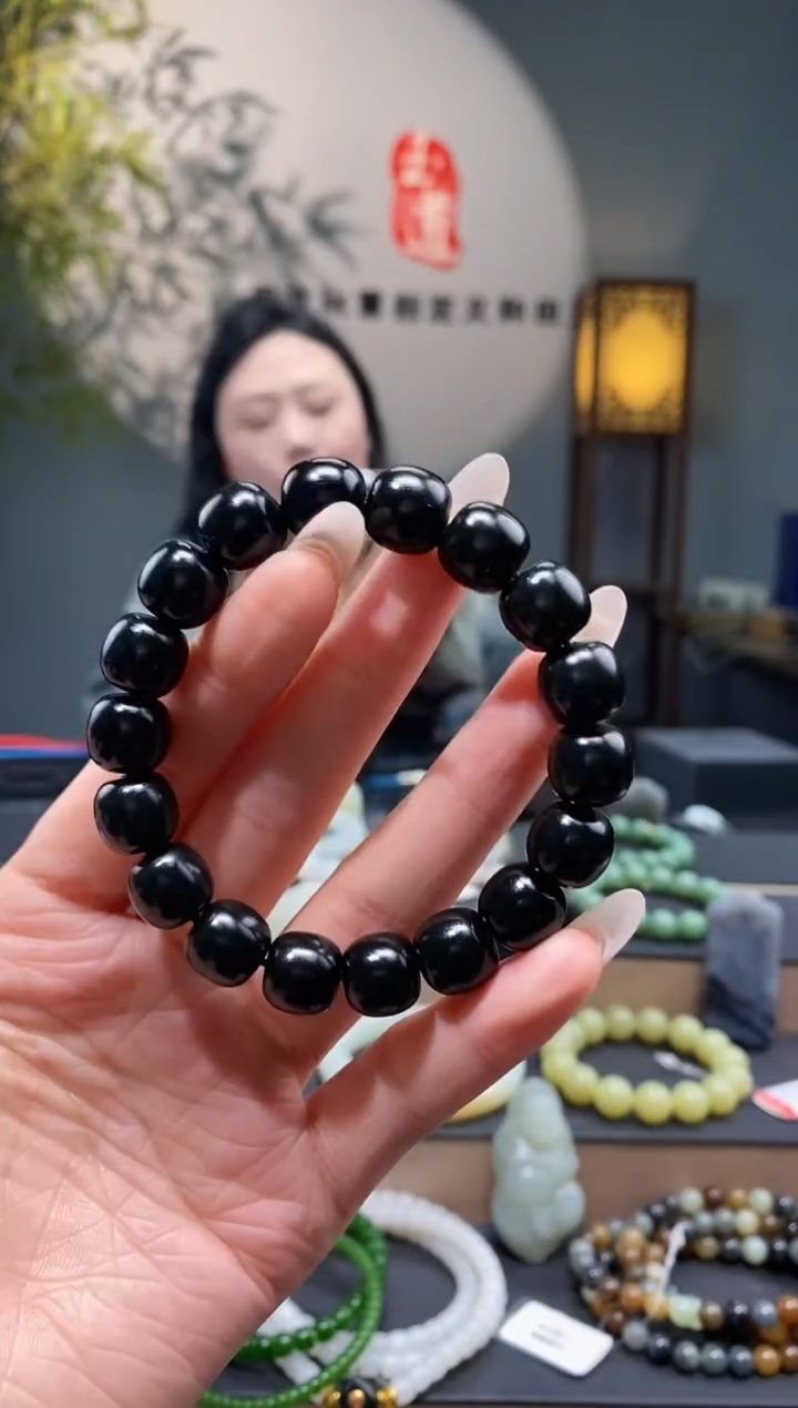 和田玉未镶嵌-12mm塔青老型手串