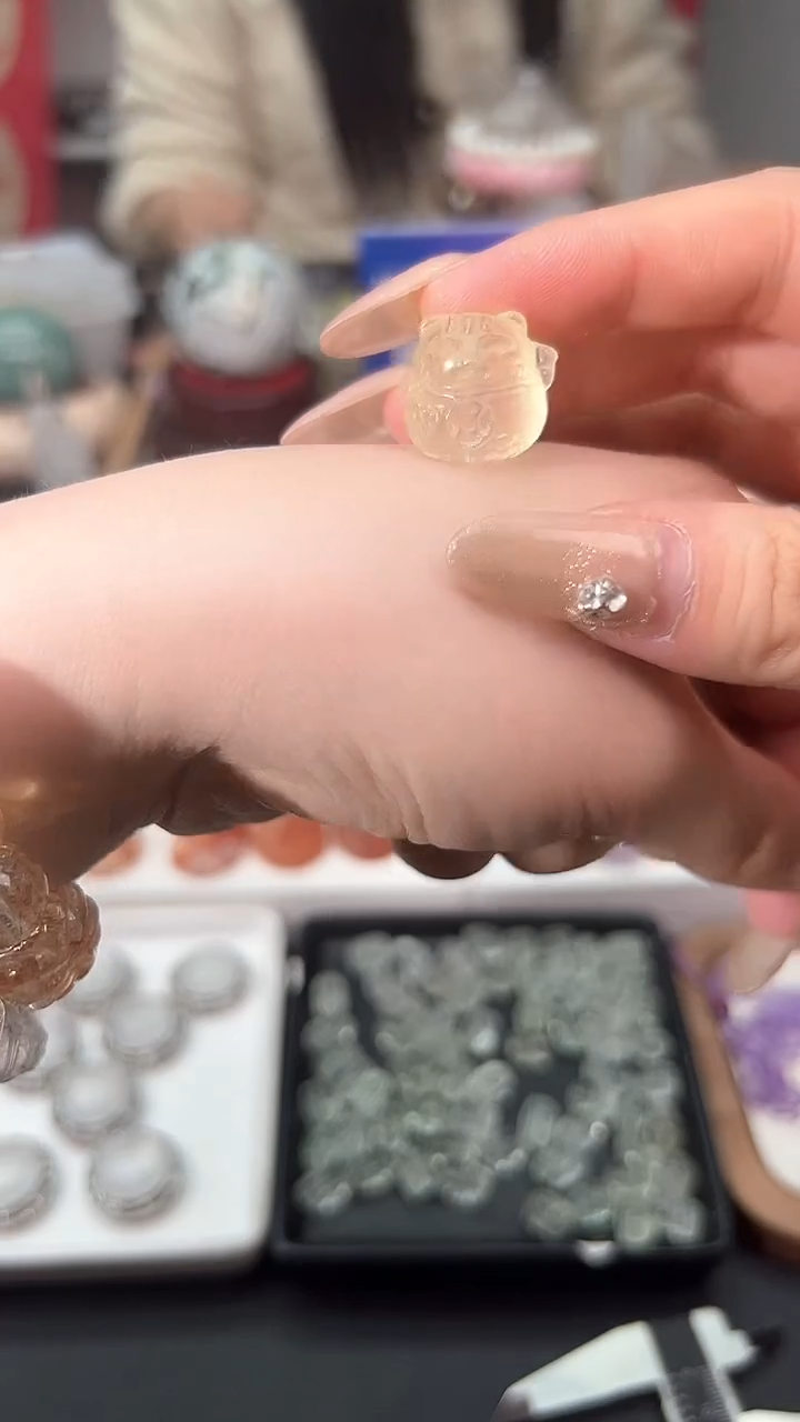 【闪购商品】水晶颈饰未镶嵌60多样性发其一/3.11/1个