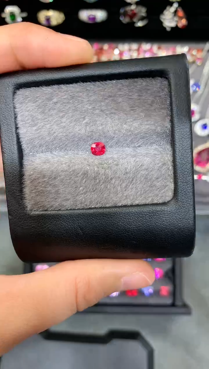 【闪购商品】定制尖晶石裸石未镶嵌枕型 绝地 0.31ct