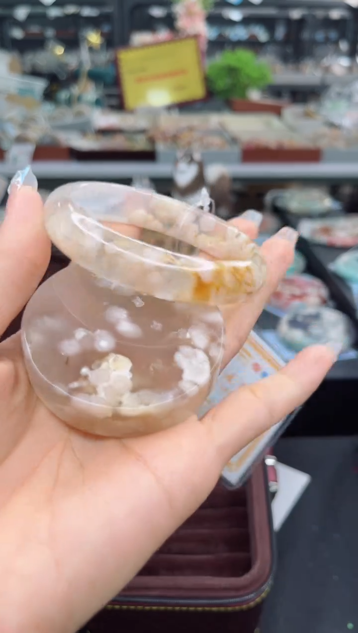 【闪购商品】石英质玉手镯未镶嵌58圈口（赠品镯心）3779033