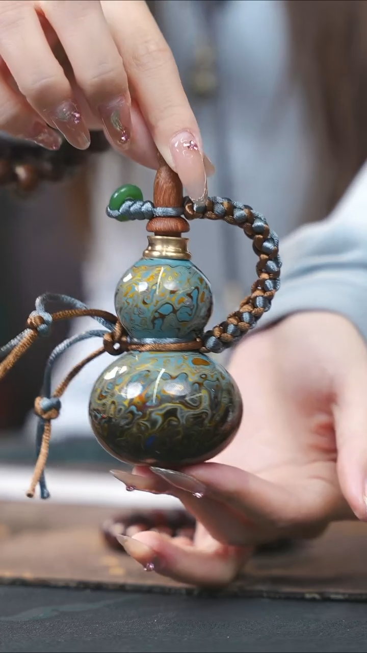 【闪购商品】WK260漆艺精致小手捻(开口）