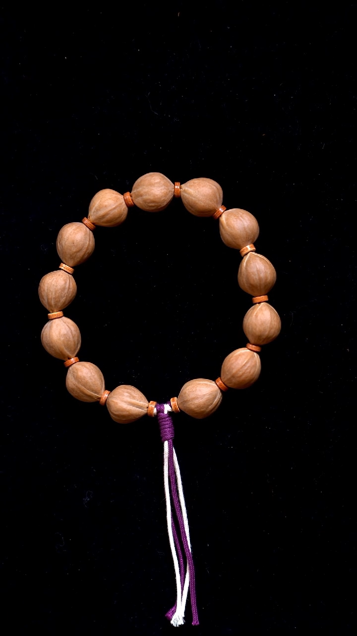 橄榄核手串揉道福利蜜桃臀