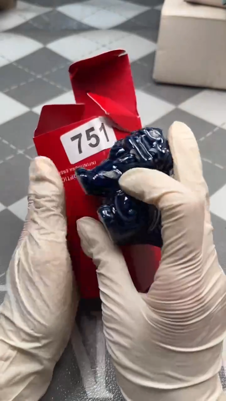 瓷片陶瓷如图所示周边