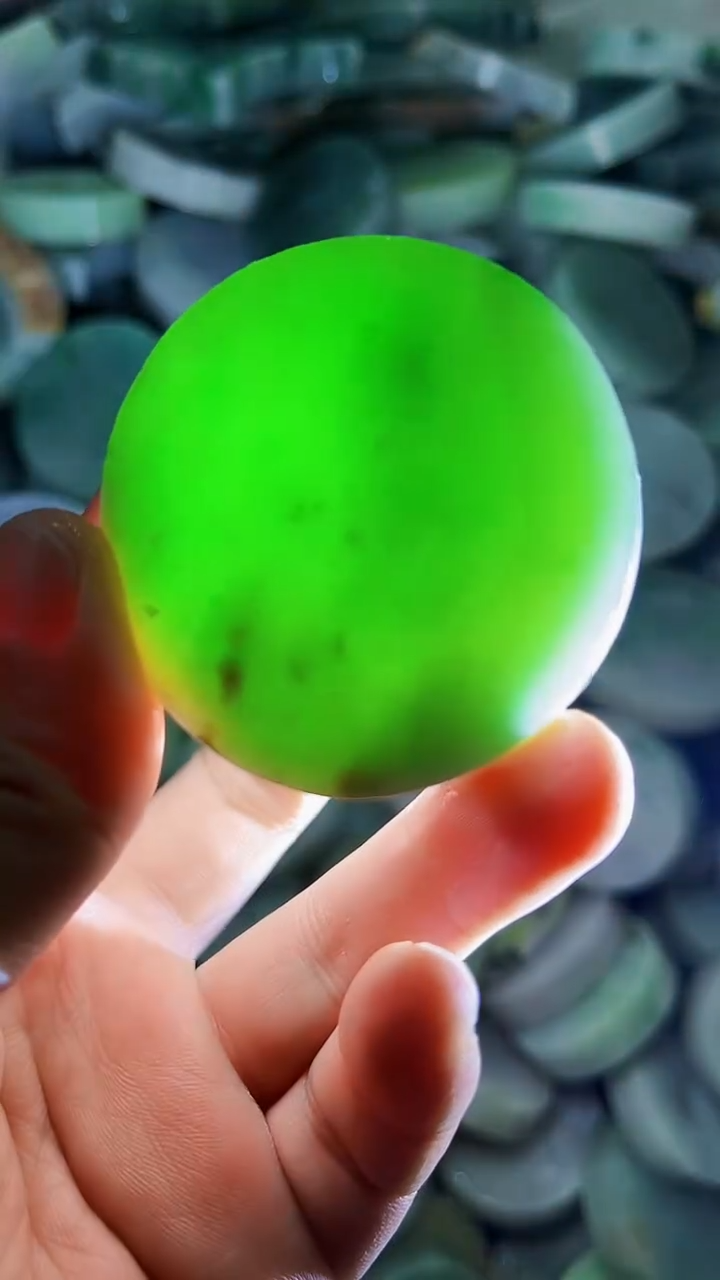 【闪购商品】翡翠挂件未镶嵌A货康壹276