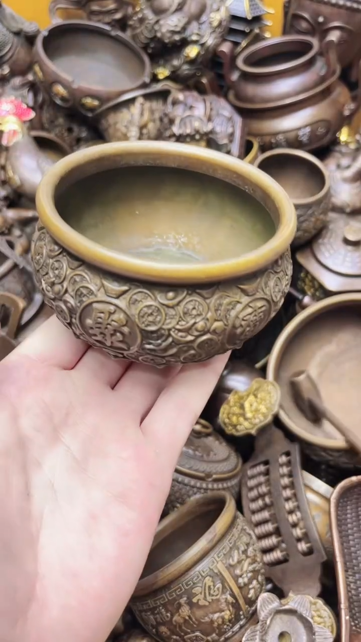 精美铜器，点击下单
