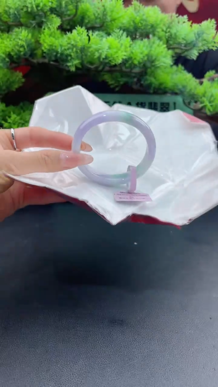 【闪购商品】翡翠手镯（贵妃镯）未镶嵌1翡翠手镯