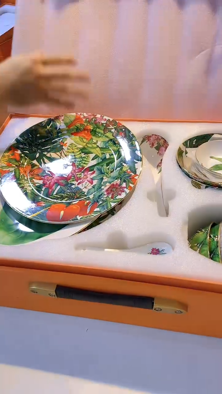 鸿辉家品牌瓷器，京东包邮！