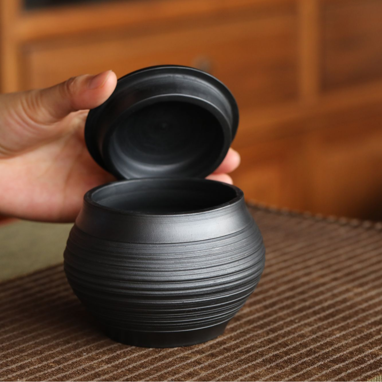 黑陶小醒茶罐 纯手工制作 镇沅南丘黑陶