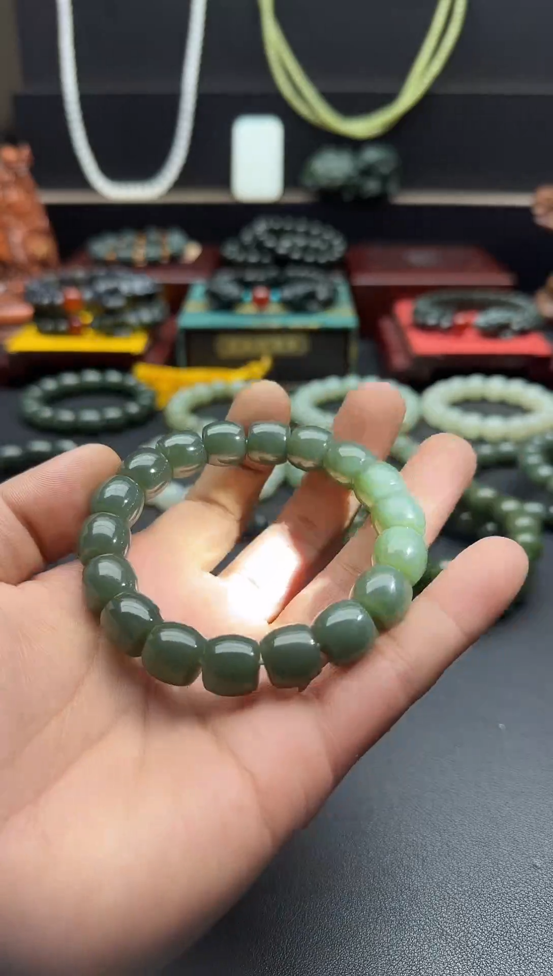 未镶嵌手链和田玉且末蓝卡12M直切手串