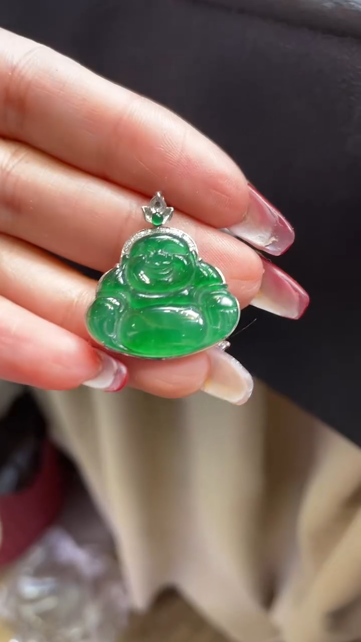 【闪购商品】翡翠颈饰未镶嵌      *103