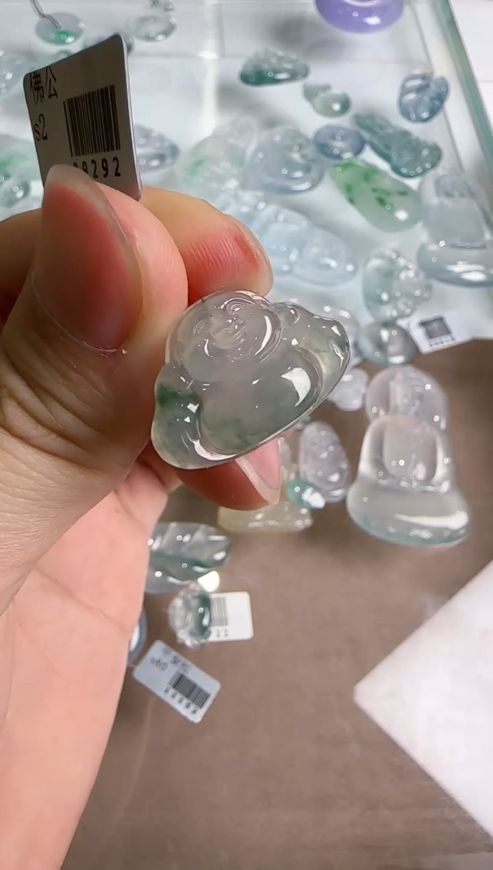 【闪购商品】翡翠吊坠(不含链)未镶嵌..