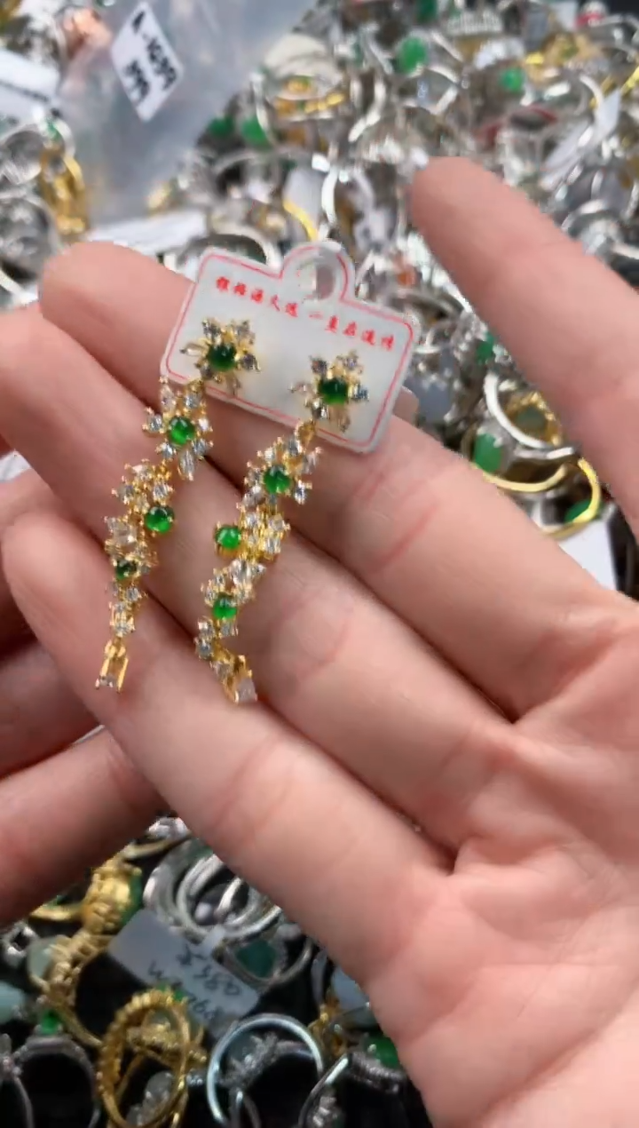 银S925镶嵌戒指翡翠888       4