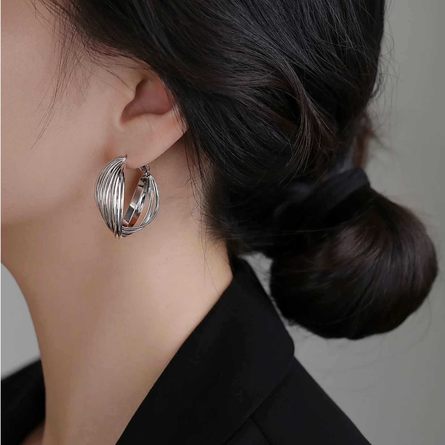 铜合金耳饰 【99号】港风扭圈耳环法式轻奢复古百搭个性圈圈耳饰