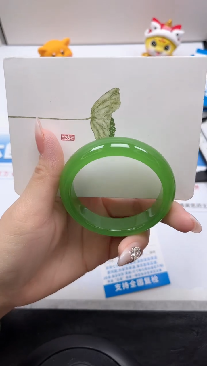 【闪购商品】石英质玉手镯未镶嵌221-54