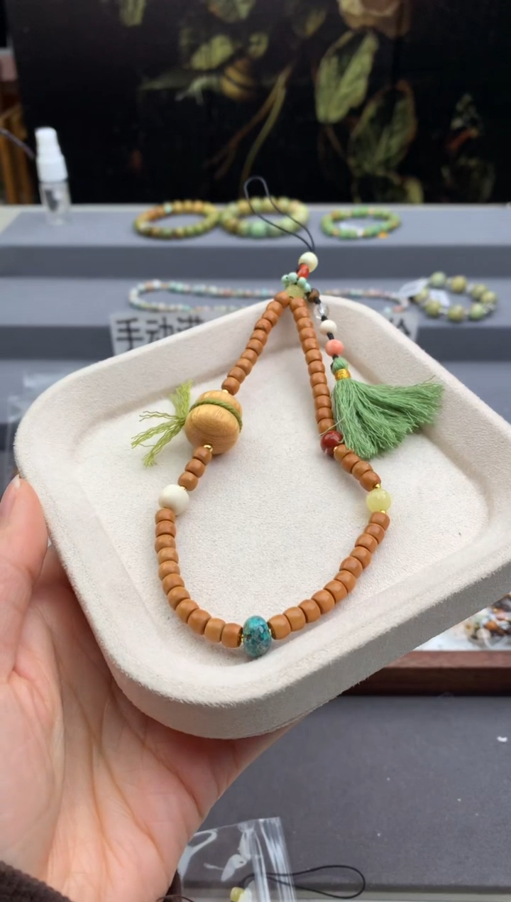 未镶嵌绿松石手机链茜.T261