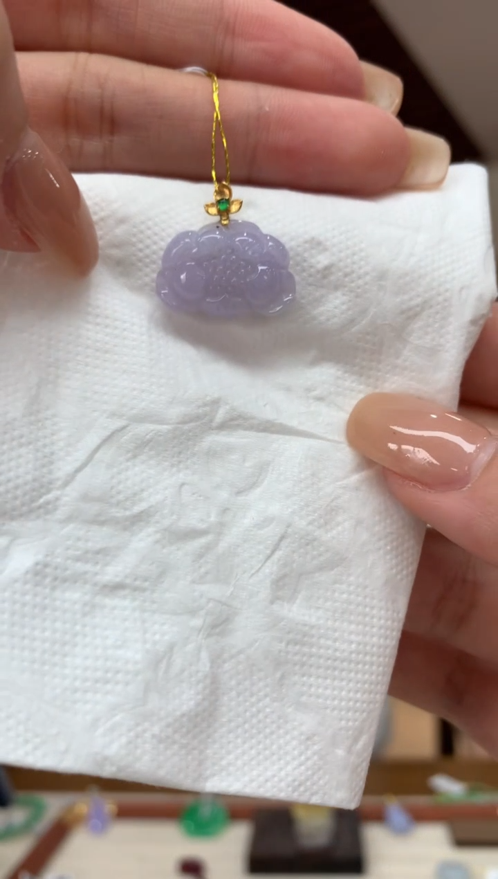 吊坠(不含链)18K金镶嵌翡翠莲花