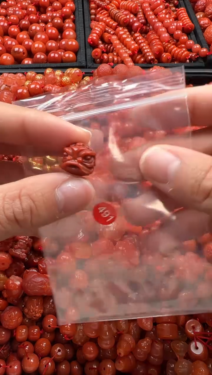 【闪购商品】南红玛瑙颈饰未镶嵌1