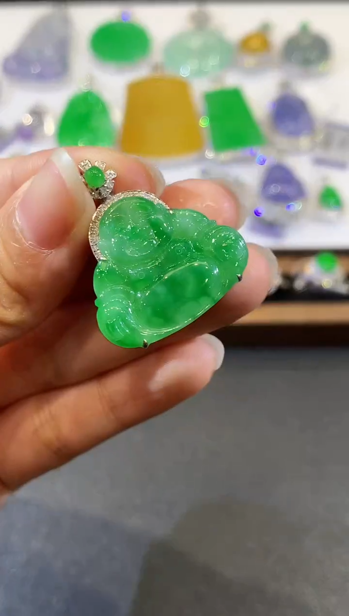 翡翠18K金镶嵌吊坠(不含链)WWS3084多样性发其一